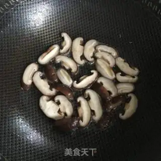 Make Ham mushrooms and noodles step 5