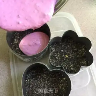 Make Flamingos cake step 11