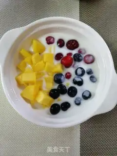 Make Yogurt and fruit step 2