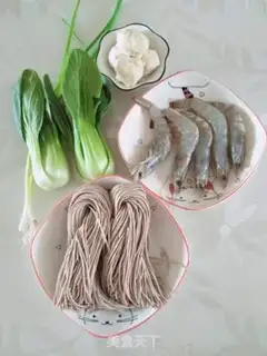 Make Fishball shrimp greasy noodles step 0