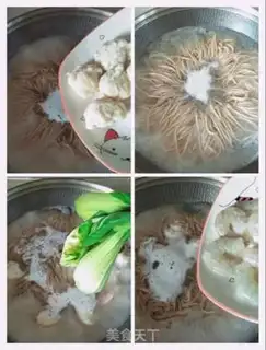 Make Fishball shrimp greasy noodles step 2