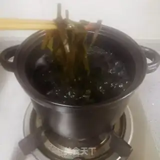 Make Green bean sea soup step 3