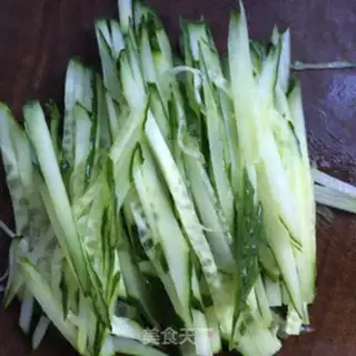 Make The cucumbers, the skin step 3