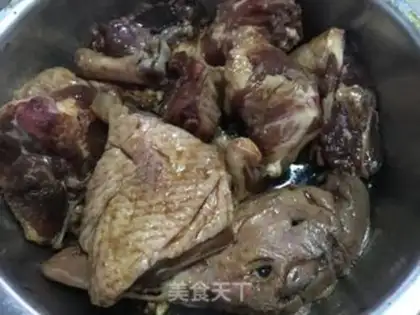 Make A slow beer duck step 0