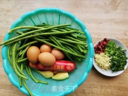 Make Soybeans, ham and intestines step 0