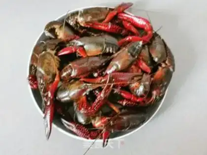 Make Spicy red burning lobster step 0