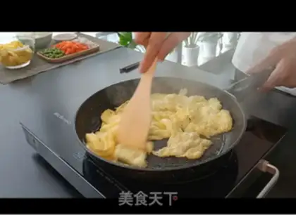 Make Pineapple rice step 4