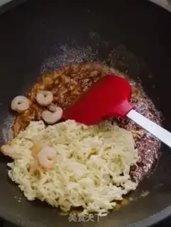 Make Salted yolk noodles step 7