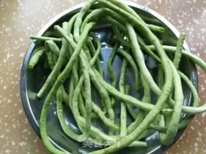 Make Garlic bean horn step 0