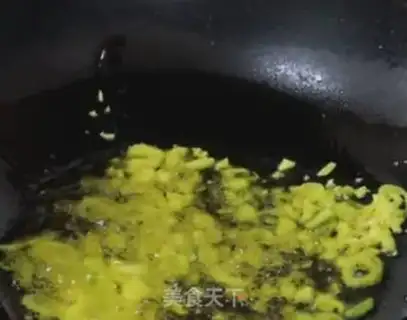 Make cucumber fried eggs step 5