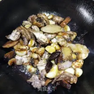 Make Garlic pepper fried chicken step 5