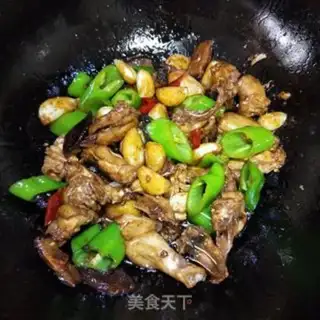 Make Garlic pepper fried chicken step 8
