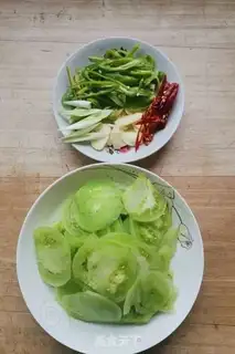 Make Spicy and green tomatoes step 3