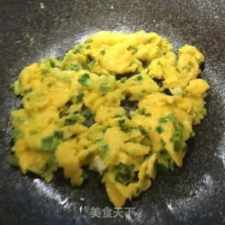 Make Tomato egg noodles step 2