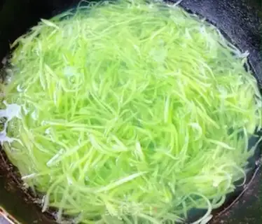 Make Garlic fried rice step 2