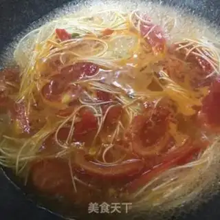 Make Tomato egg noodles step 5