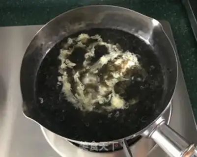 Make Cream shrimp egg soup step 5
