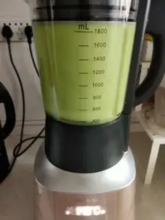 Make Celery cucumber juice step 6