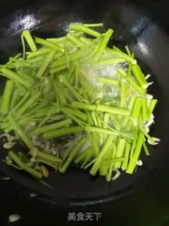 Make Shrimp skin and emptiness step 3