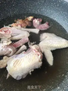 Make Lianko-san chicken soup step 2