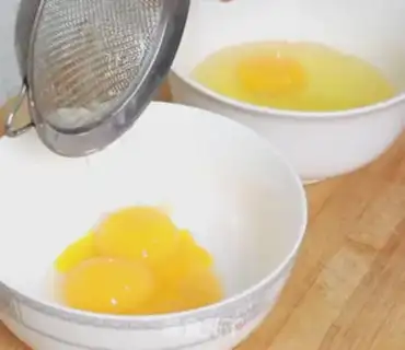 Make Colored eggs step 0