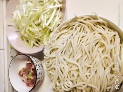 Make Cream noodles step 0