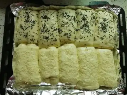 Make Chinese cucumber bread step 8