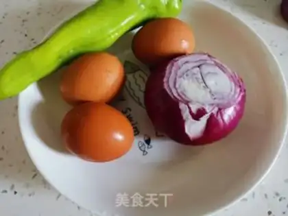 Make Onion fried eggs step 0