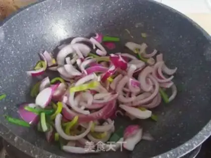 Make Onion fried eggs step 6