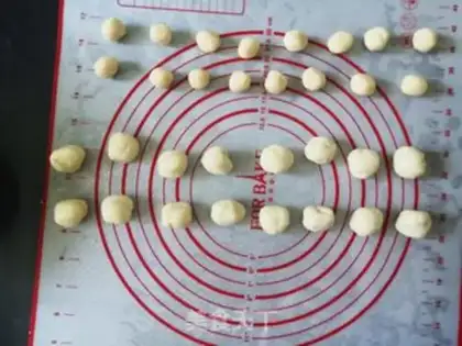 Make Rose loaf step 4