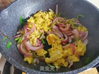 Make Onion fried eggs step 8