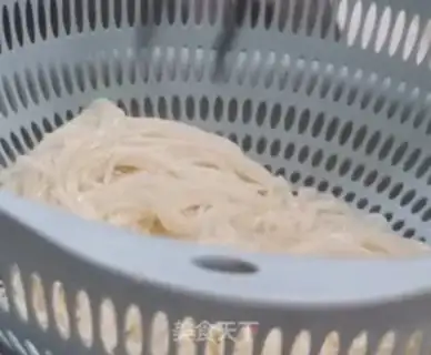 Make Onion noodles step 6