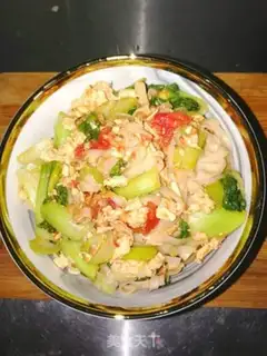 Make Tomato egg oil noodles step 6