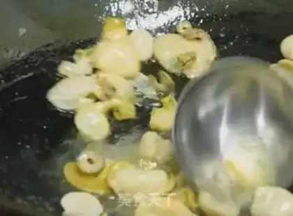 Make Celery fried the abalone step 5