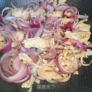 Make Chicken chest fried onions step 5
