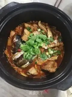 Make Spicy fish in a sandpot step 8