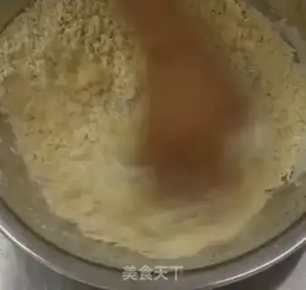 Make Handmade tomato egg noodles step 1