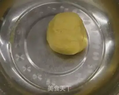 Make Handmade tomato egg noodles step 2