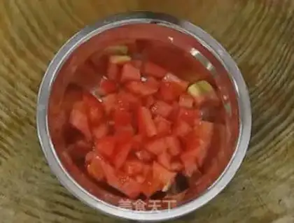 Make Handmade tomato egg noodles step 3