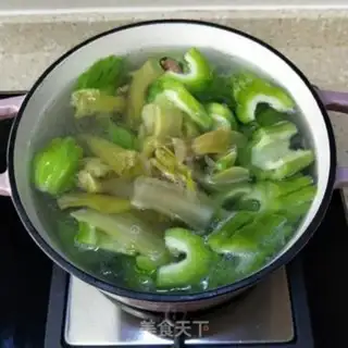 Make Suffering pickle pork soup step 7