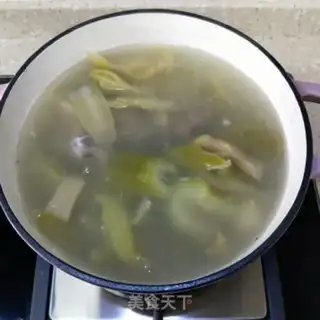 Make Suffering pickle pork soup step 10