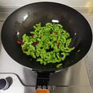 Make Scrambled eggs step 4