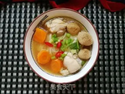 Make Carrot, chicken leg noodles step 7
