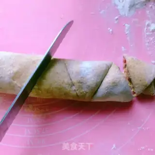 Make Pumpkin whole-grain ham roll step 6