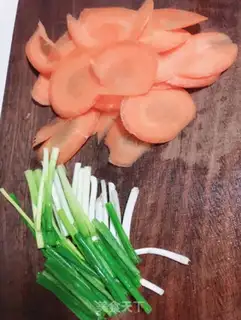 Make Burning lamb onions step 0
