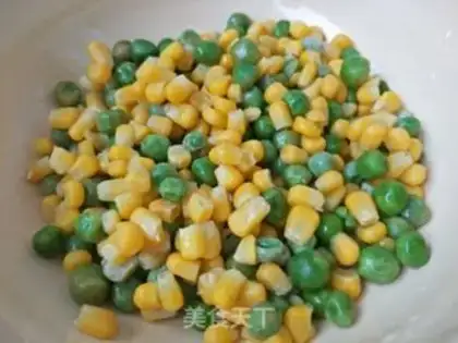 Make Spicy corn pea porridge step 1