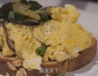 Make Egg toast step 5