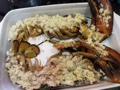 Make Garlic cheese lobster step 13