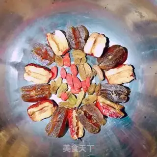 Make Red dates step 2