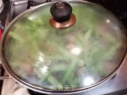 Make Meatloaf and four season beans step 5